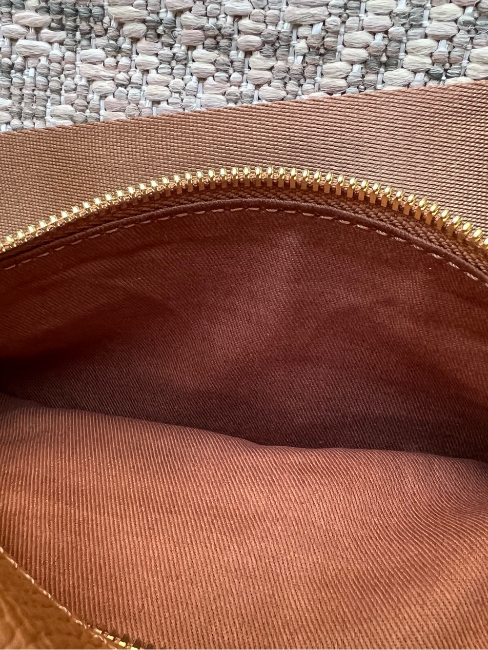 NWOT Quince Italian Pebbled Leather Sling Bag Cognac Crossbody Purse - Picture 14 of 15
